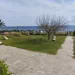 7 Seas House *
