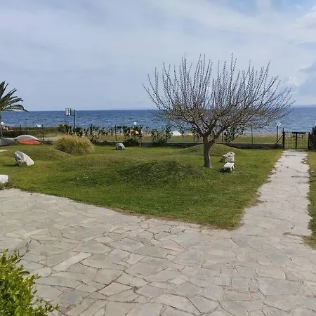 7 Seas House *