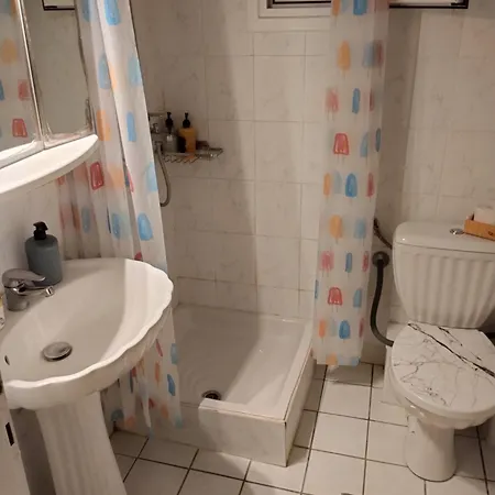 7 Seas House