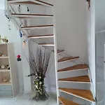 7 Seas House *